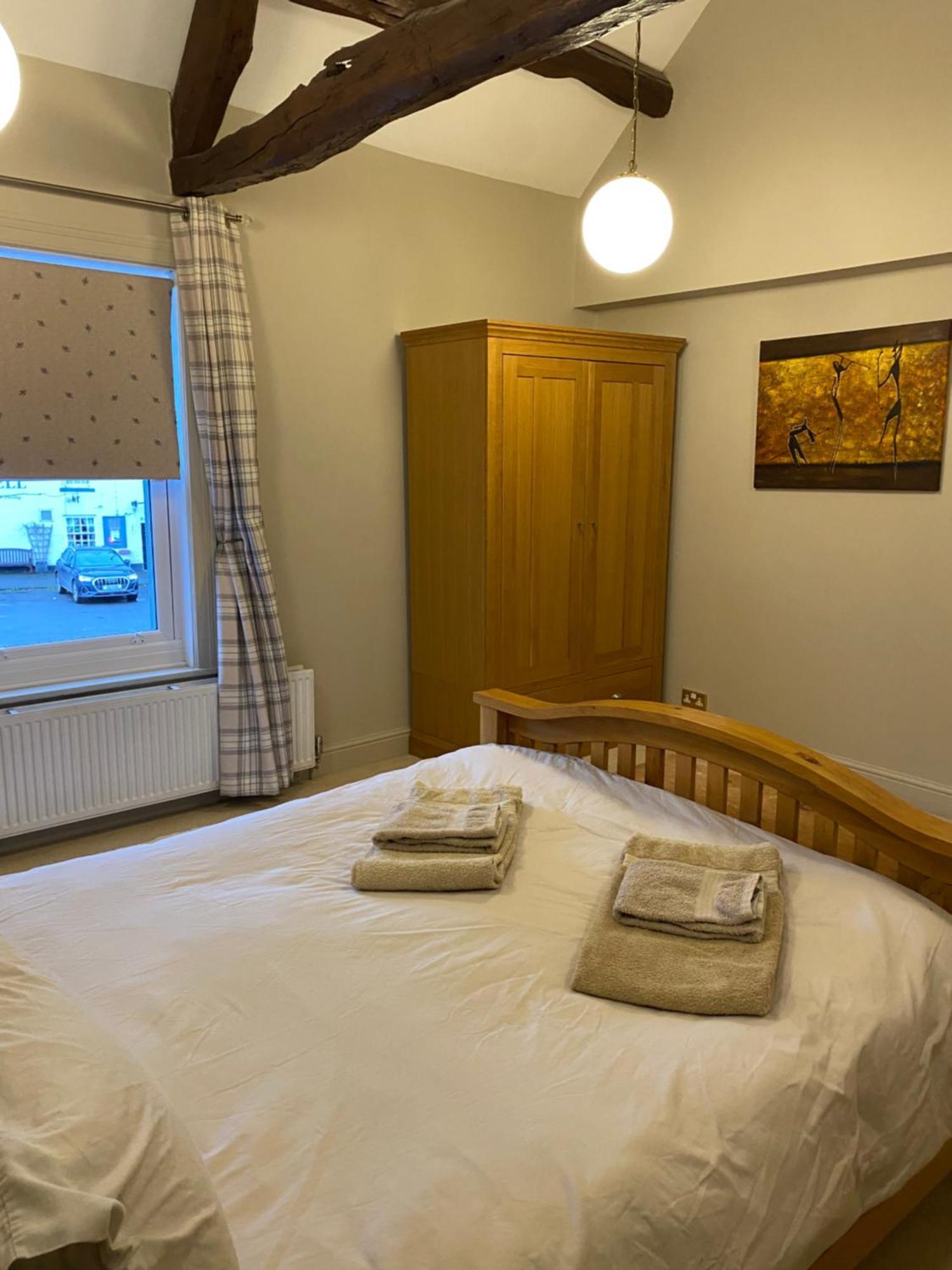 Kezbah 1, 22 The Square Centre Of Dalston Village Carlisle  Buitenkant foto